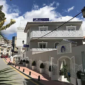 pension-la-herradura.es-andalucia.com/
