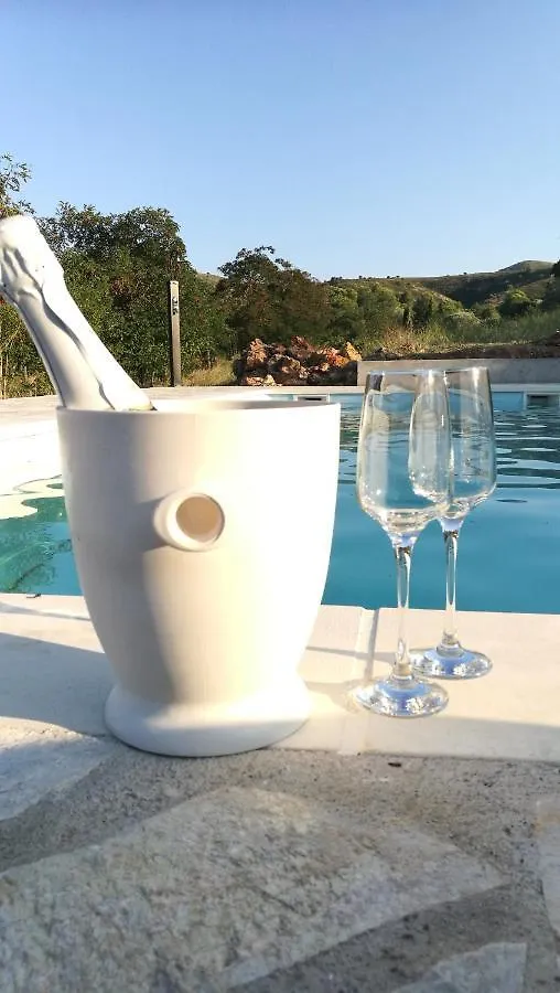 Mas Del Llop Blanc - Dog Friendly Hostal Rural - B&B Sobrestany