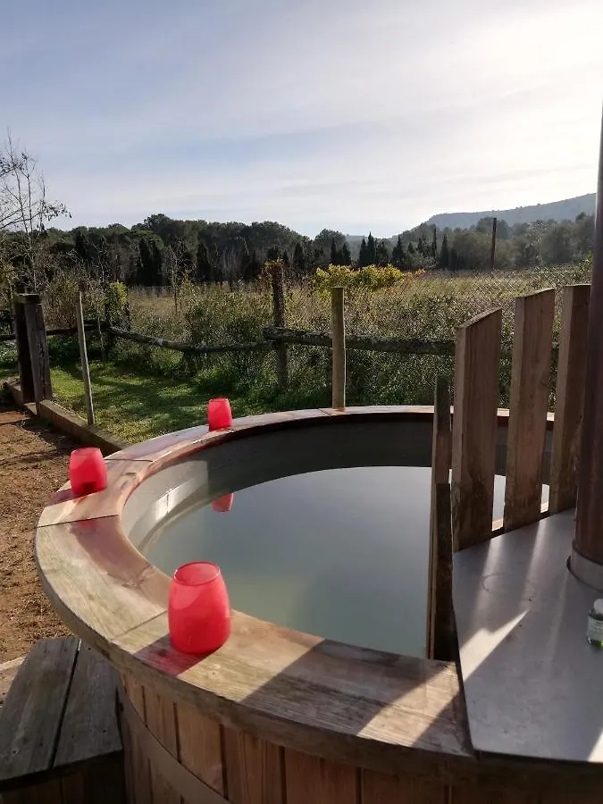 Mas Del Llop Blanc - Dog Friendly Hostal Rural - B&B Sobrestany