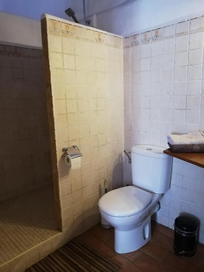 Mas Del Llop Blanc - Dog Friendly Hostal Rural - B&B Sobrestany 3*,