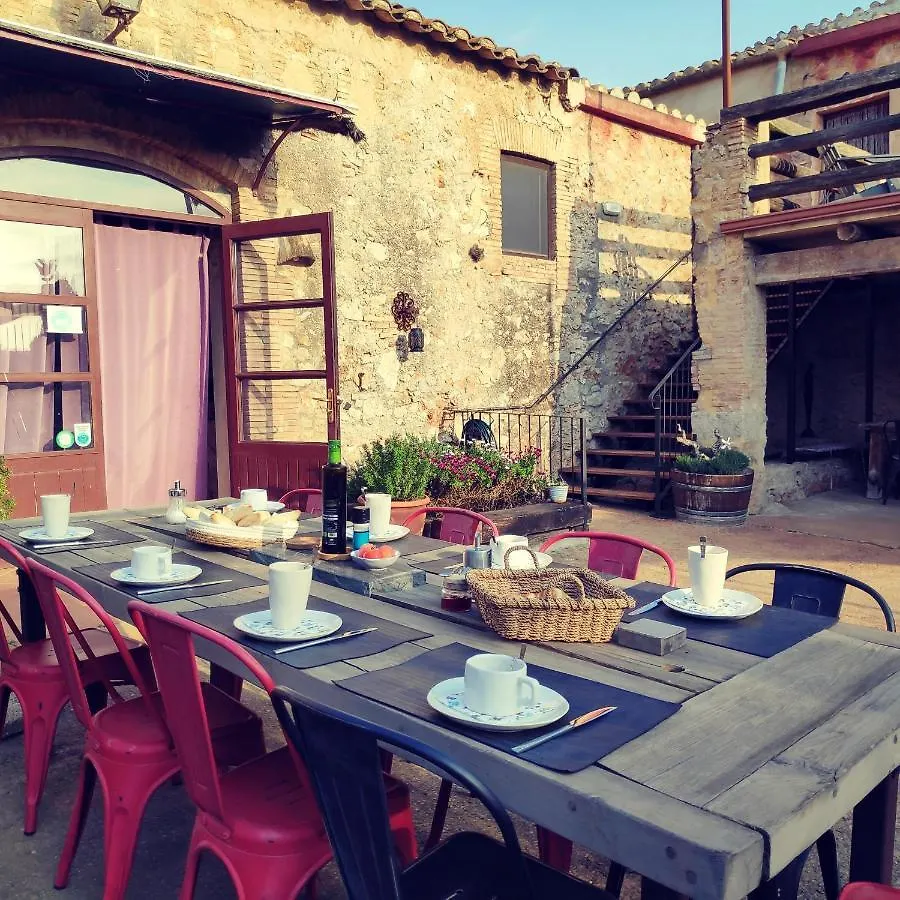 Bed & Breakfast Mas Del Llop Blanc - Dog Friendly Hostal Rural - B&B Sobrestany