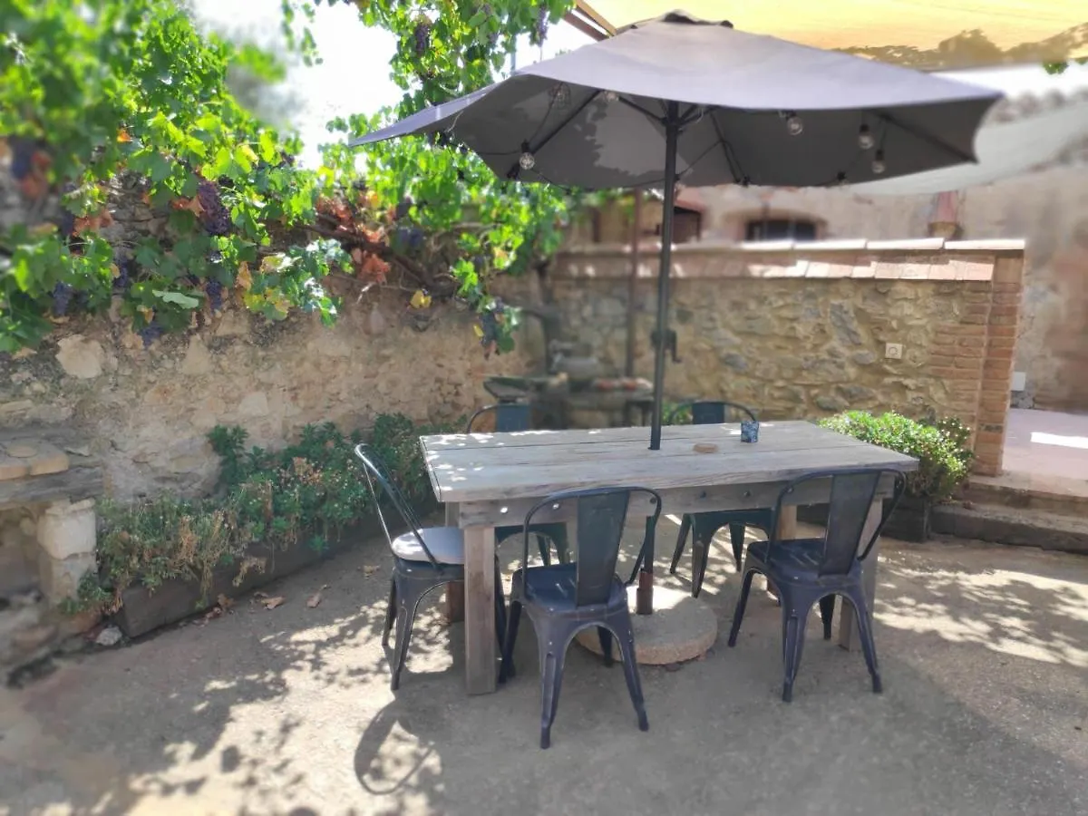 Bed & Breakfast Mas Del Llop Blanc - Dog Friendly Hostal Rural - B&B Sobrestany
