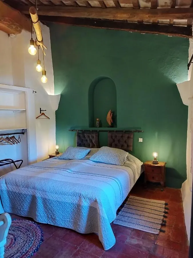Mas Del Llop Blanc - Dog Friendly Hostal Rural - B&B Sobrestany 3*,