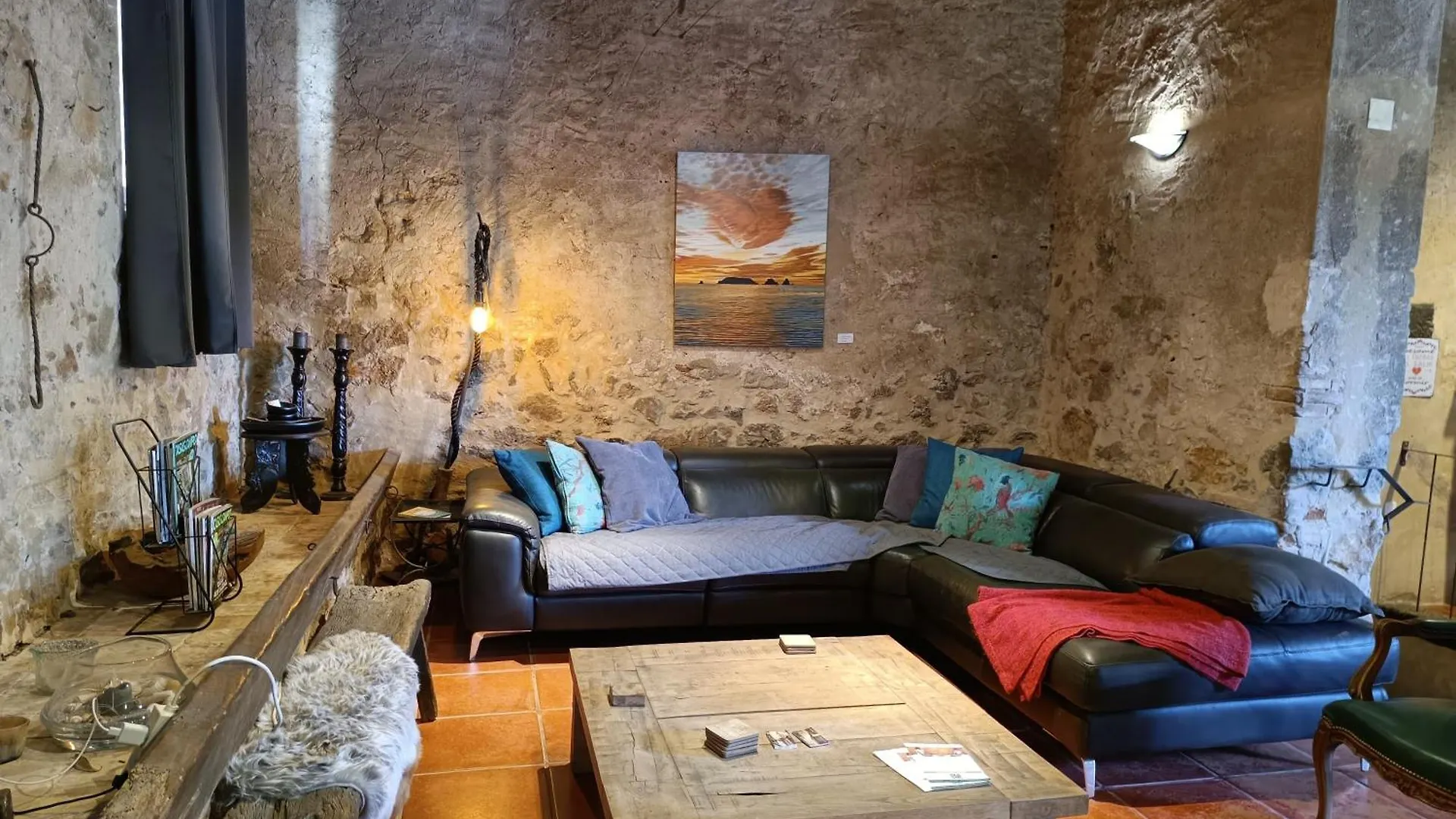 Mas Del Llop Blanc - Dog Friendly Hostal Rural - B&B Sobrestany Bed & Breakfast
