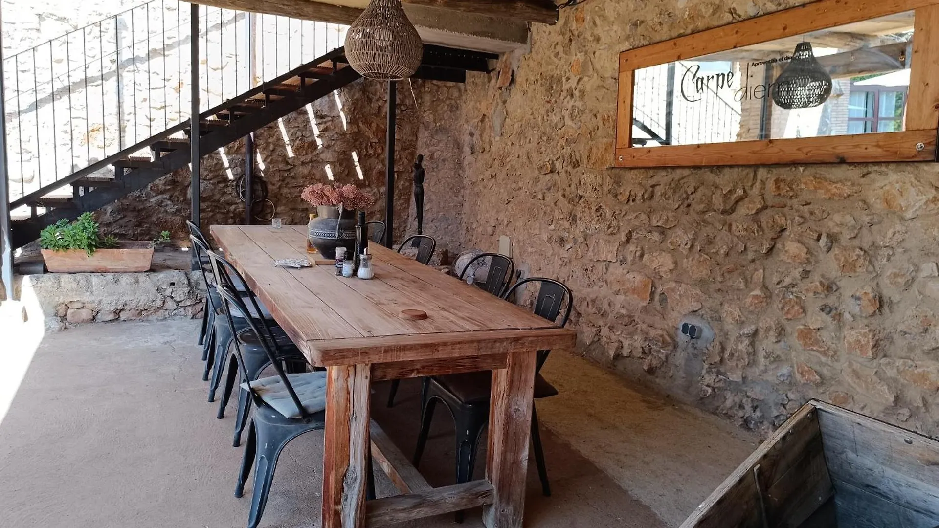 Mas Del Llop Blanc - Dog Friendly Hostal Rural - B&B Sobrestany